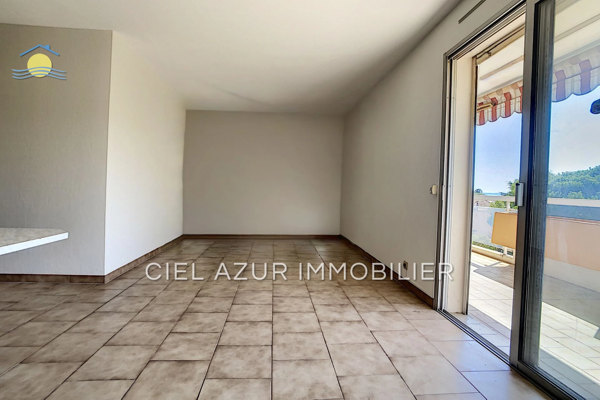 Appartement 2 pièces 32 m² · à Juan les Pins · 32 m² · 240 000 €