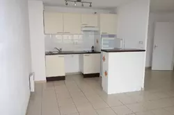 Location appartement Poussan  