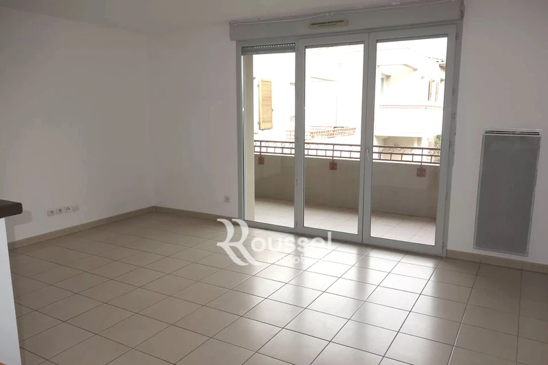 Location appartement Poussan  