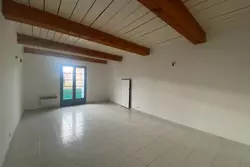 Location appartement Poussan  