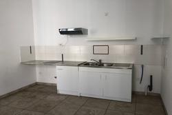 Location appartement Poussan  