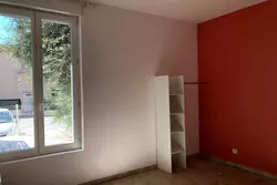Location appartement Poussan  
