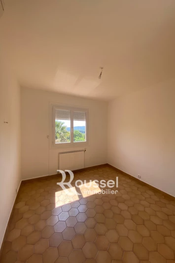 Location villa Poussan  