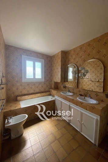 Location villa Poussan  