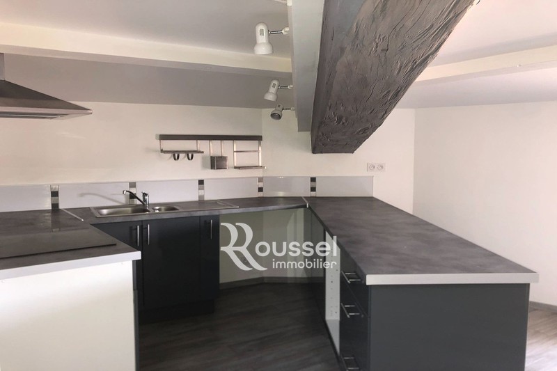 Location appartement Poussan  