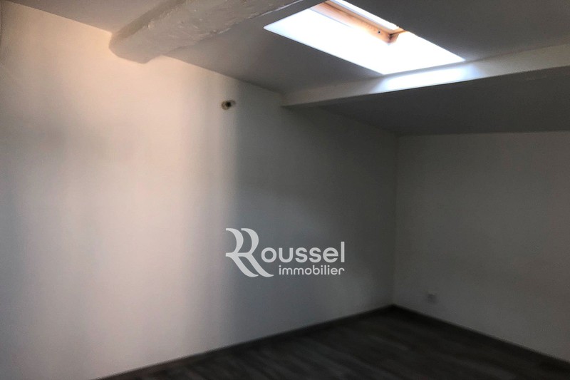 Location appartement Poussan  