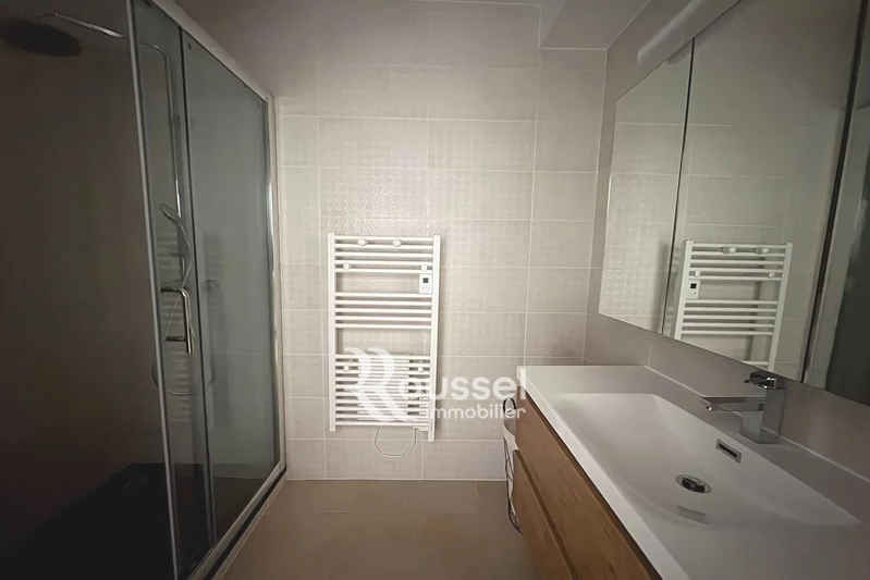 Location appartement Montbazin  