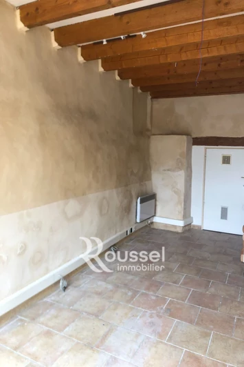 Professionnel local commercial Poussan  
