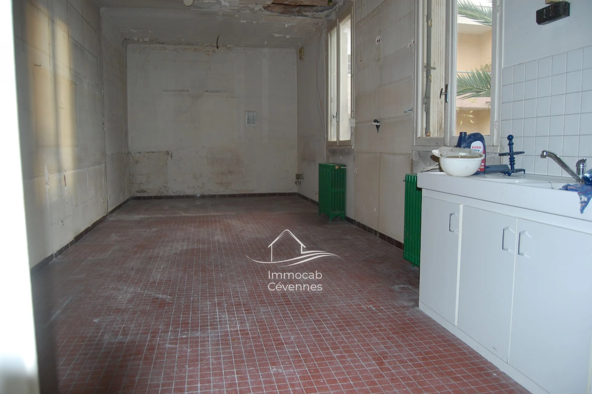 Appartement 5 pièces 102 m² · à Ales · 102 m² · 106 000 €