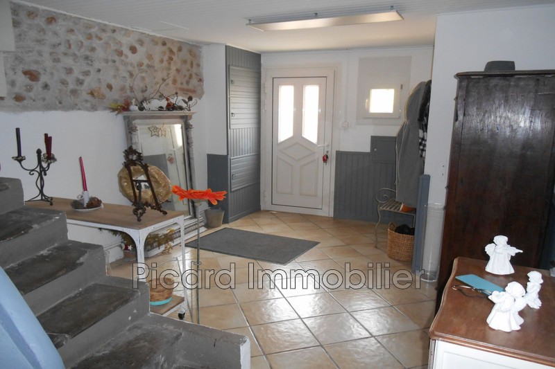 Photo Appartement Saint-Estève Village, Location appartement 5 pièces 175 m²