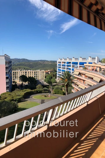 Location appartement Grasse  