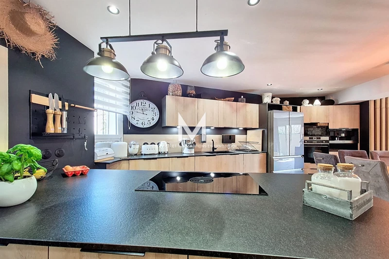 Photo n°2 - Vente maison de village Le Plan-de-la-Tour 83120 - 550 000 €