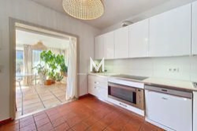Photo n°5 - Vente Maison villa Le Plan-de-la-Tour 83120 - 669 000 €