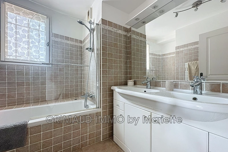 Vente appartement Grimaud  
