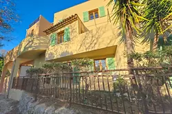 Photos  Appartement à vendre Grimaud 83310