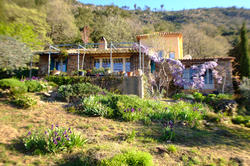 Photos Maison de campagne à vendre La Garde-Freinet 83680