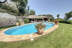 Photos Maison Villa provençale à vendre La Garde-Freinet 83680