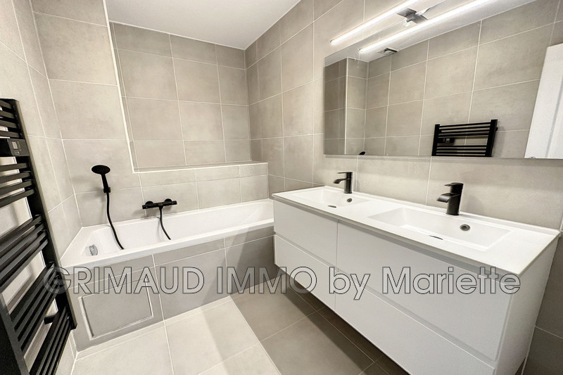 Photo n°7 - Vente maison Le Plan-de-la-Tour 83120 - 639 000 €