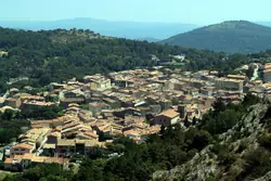 Photos  Terrain à vendre La Garde-Freinet 83680