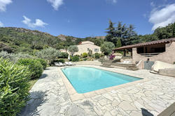 Photos  Maison Villa à vendre La Garde-Freinet 83680