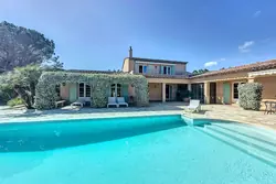 Photos  Maison Villa provençale à vendre Le Plan-de-la-Tour 83120