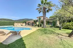 Photos  Maison Villa provençale à vendre Le Plan-de-la-Tour 83120