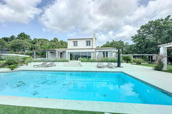Photos  Maison Villa provençale à vendre Le Plan-de-la-Tour 83120