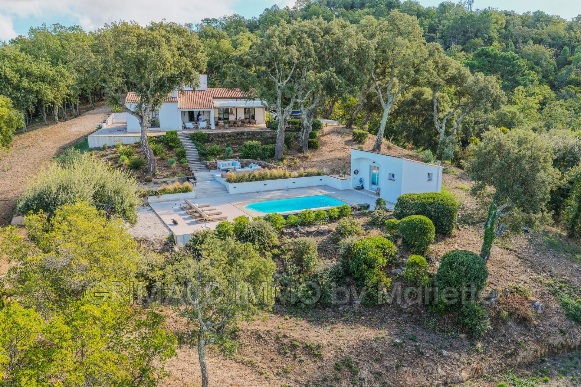 Maison 6 pièces 152 m² · à La Garde-Freinet · 152 m² · 1 695 000 €