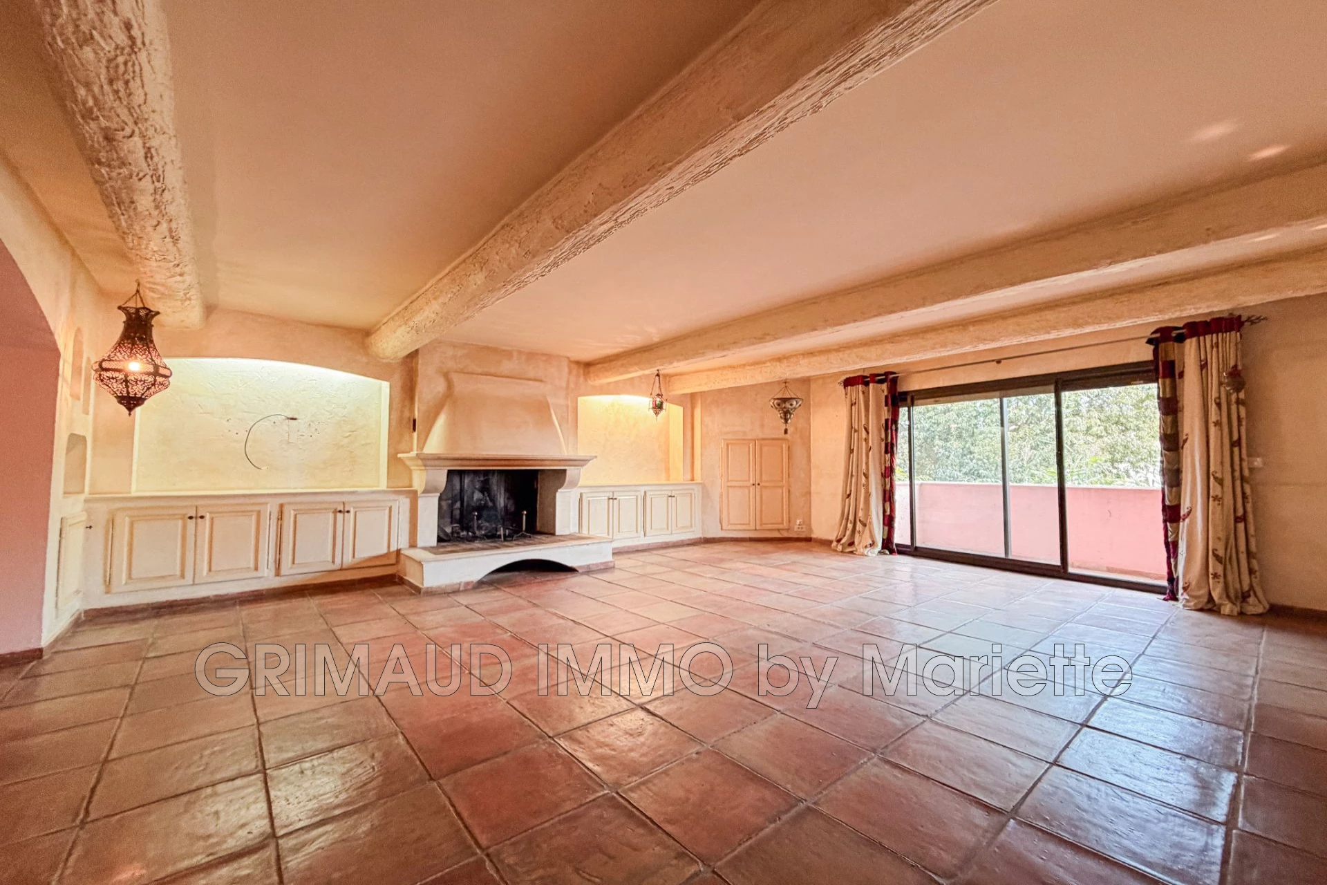 Maison 7 pièces 231 m² · à Cogolin · 231 m² · 739 000 €