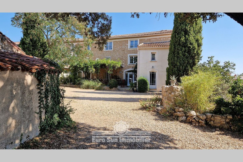 Demeure de prestige Saint-Chinian   achat demeure de prestige  10 chambres   435&nbsp;m&sup2;