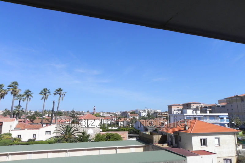 Photo Apartment Golfe-Juan Centre-ville, to buy apartment 2 rooms 65 m²