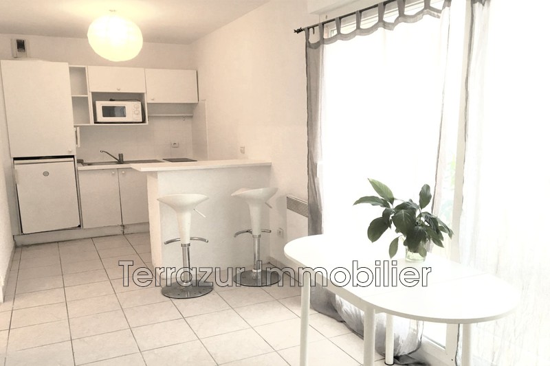 Photo Apartment Golfe-Juan Proche toutes commodités,   to buy apartment  1 room   25&nbsp;m&sup2;