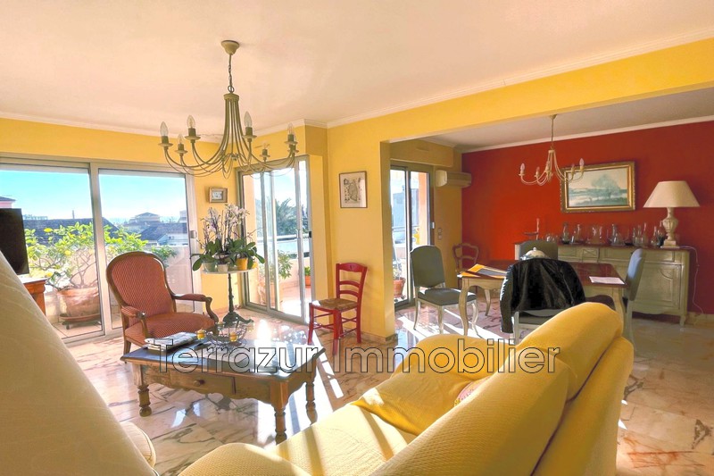 Photo Apartment Golfe-Juan Très résidentiel,   to buy apartment  3 rooms   82&nbsp;m&sup2;