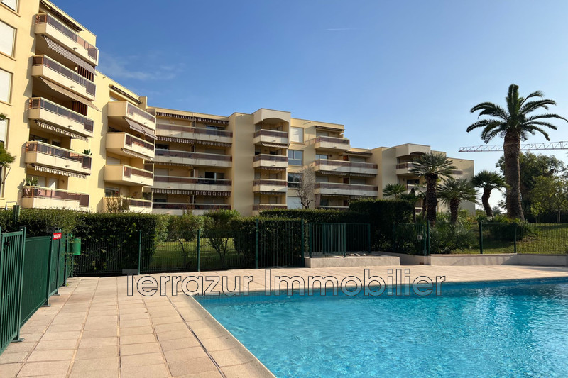 Photo Apartment Golfe-Juan Proche plages,   to buy apartment  2 rooms   35&nbsp;m&sup2;