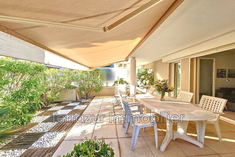 Photo Apartment Golfe-Juan Proche toutes commodités,   to buy apartment  2 rooms   45&nbsp;m&sup2;