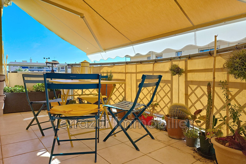 appartement  3 rooms  Golfe-Juan Downtown  70 m² -   