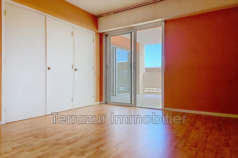 Vente traversant Golfe-Juan  