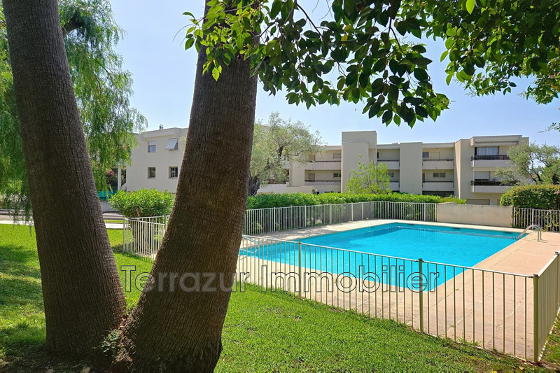 appartement  2 rooms  Juan-les-Pins Close ti the beaches  45 m² -   