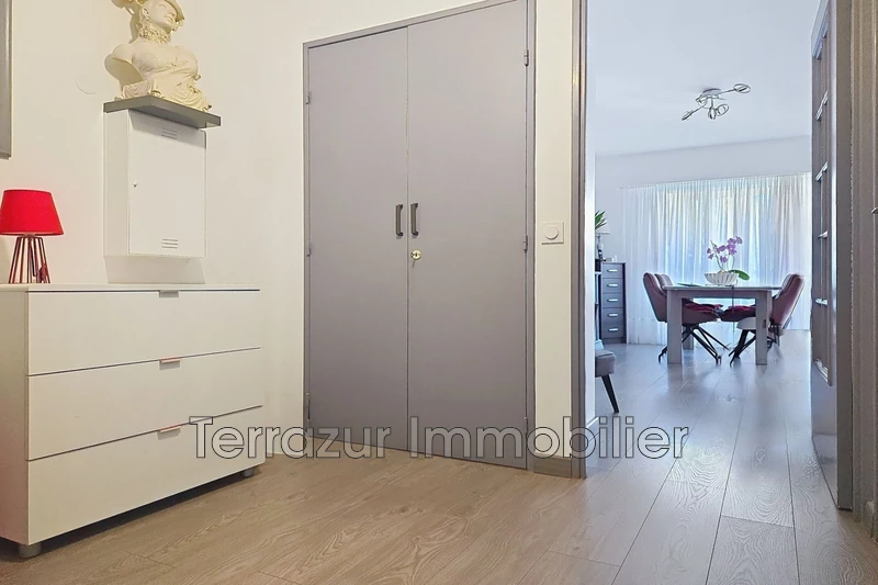 Vente traversant Golfe-Juan  