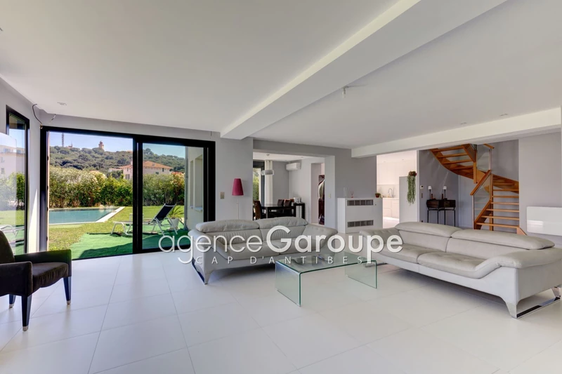 Vente maison contemporaine Cap d'Antibes  
