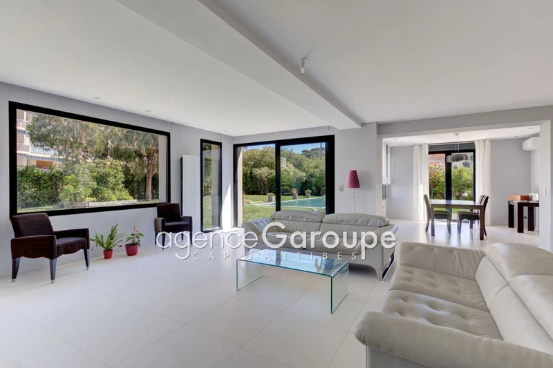 Vente maison contemporaine Cap d'Antibes  