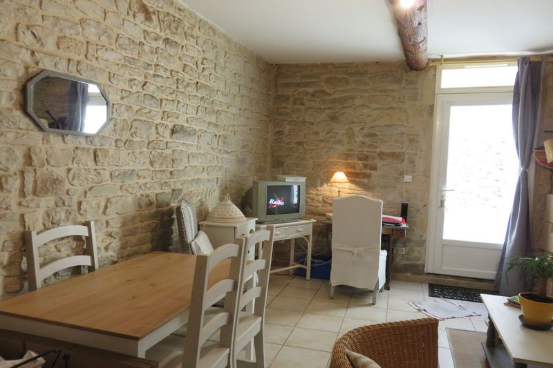 Photo Appartement Calvisson Vaunage, Location appartement 1 chambre 40 m²