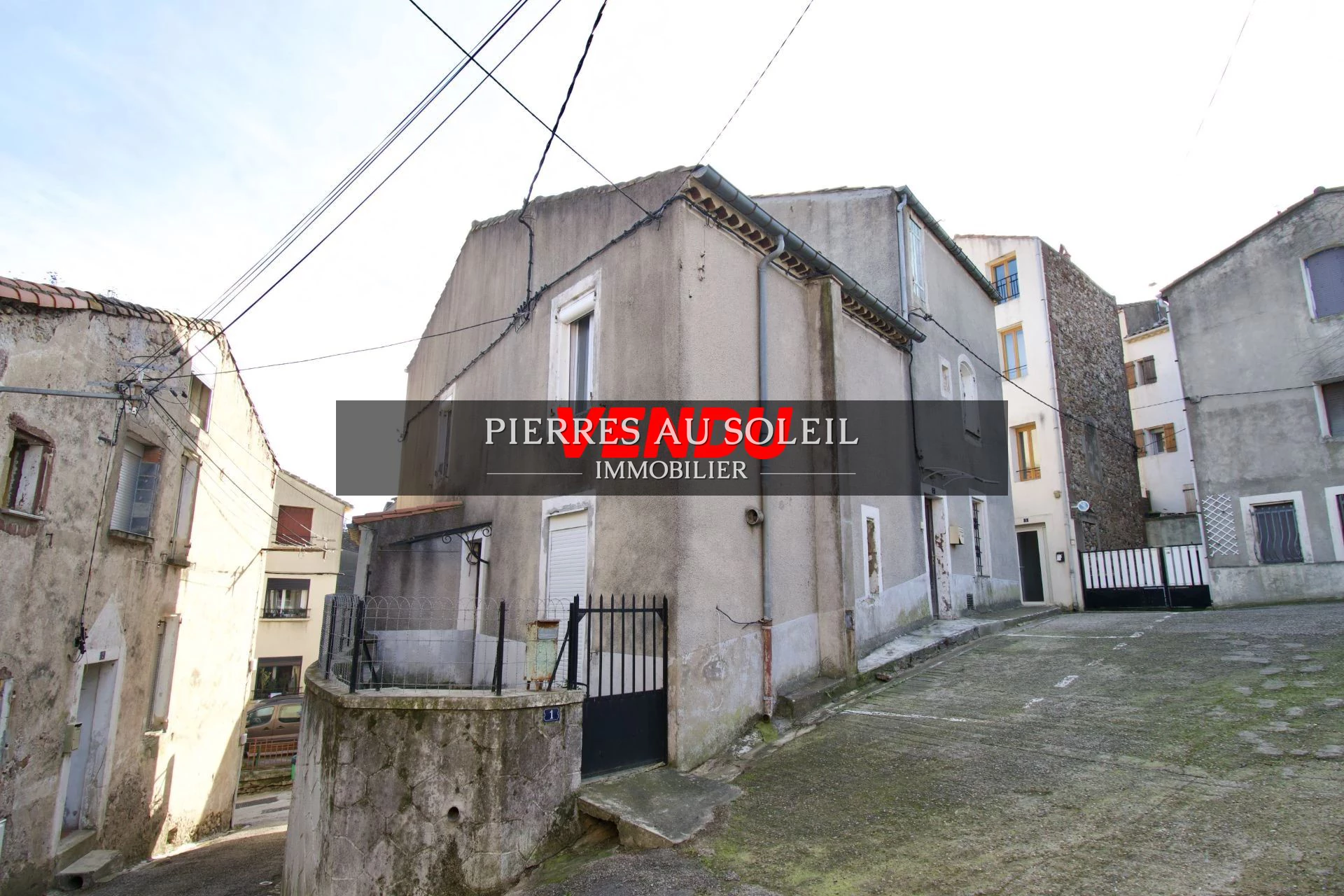 Appartement 8 pièces 200 m² · à Le Bousquet D Orb · 200 m² · 118 000 €