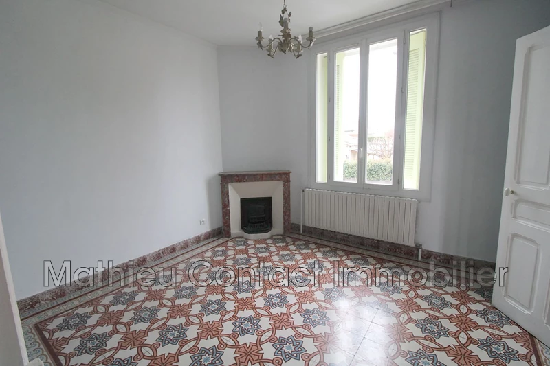Photo Maison Nîmes Location maison 2 chambres 61 m²