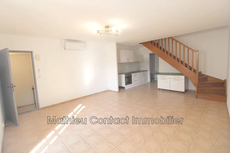 Photo Maison de village Bernis  Location maison de village  3 chambres   73&nbsp;m&sup2;