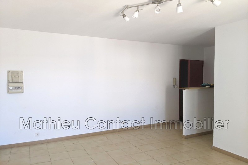 Photo Appartement Générac Village, Location appartement 1 pièce 25 m²