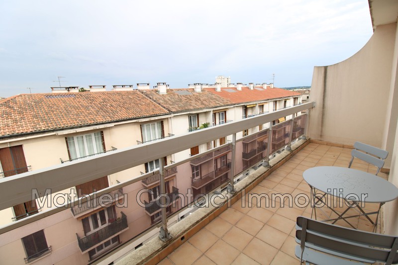 Photo Appartement Nîmes Esplanade, Location appartement 2 pièces 34 m²
