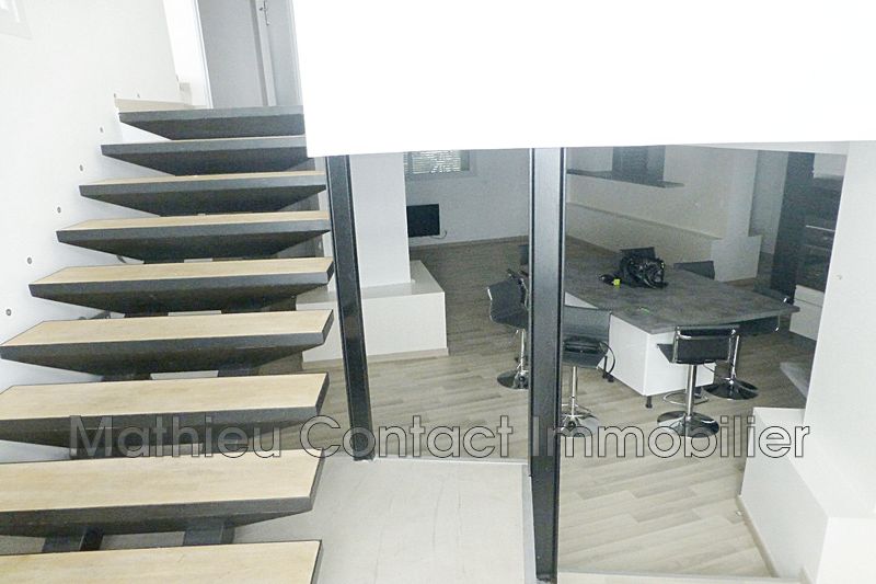 Photo Appartement Nîmes Centre-ville, Location appartement 6 pièces 163 m²