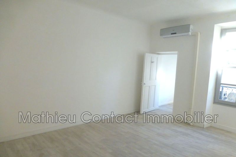 Photo Appartement Nîmes Ecusson, Location appartement 3 pièces 67 m²