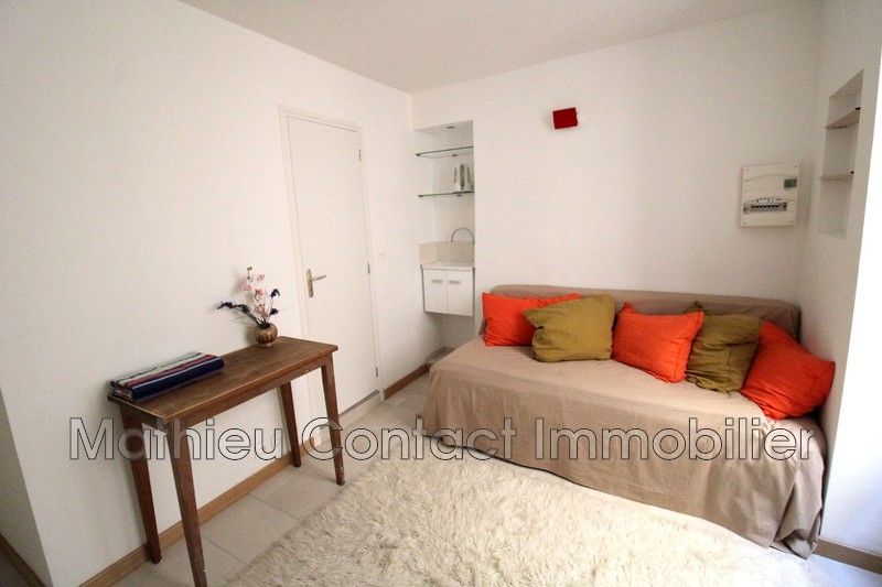 Photo Apartment Nîmes Ecusson, Hire apartment 1 room 12 m²